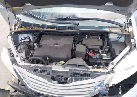 2012 Toyota Sienna Xle V6 7 Passenger Auto Access Seat/Xle V6 8 Passenger из США, поврежденный, VIN 5TDYK3DC7CS271075